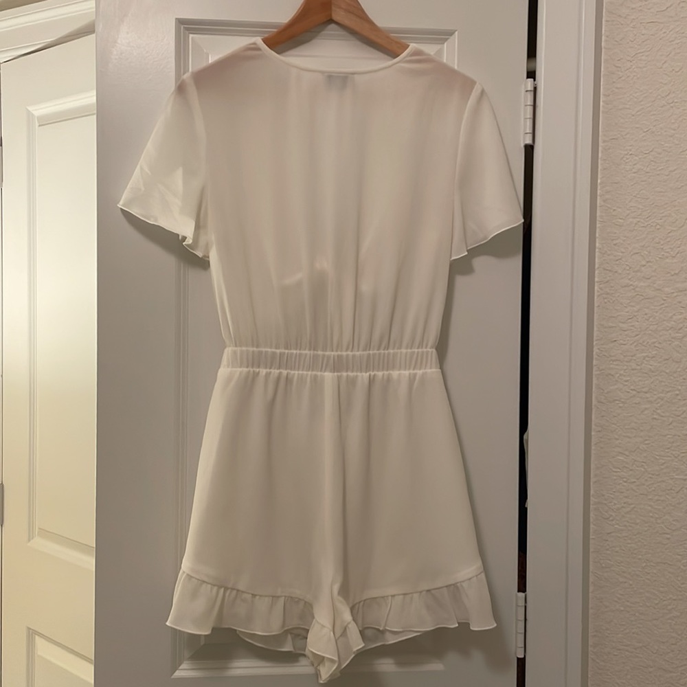 Show Me Your MuMu Romper Size Medium - Picture 5 of 7